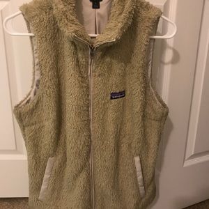 Patagonia vest- worn twice! Size WOMENS L